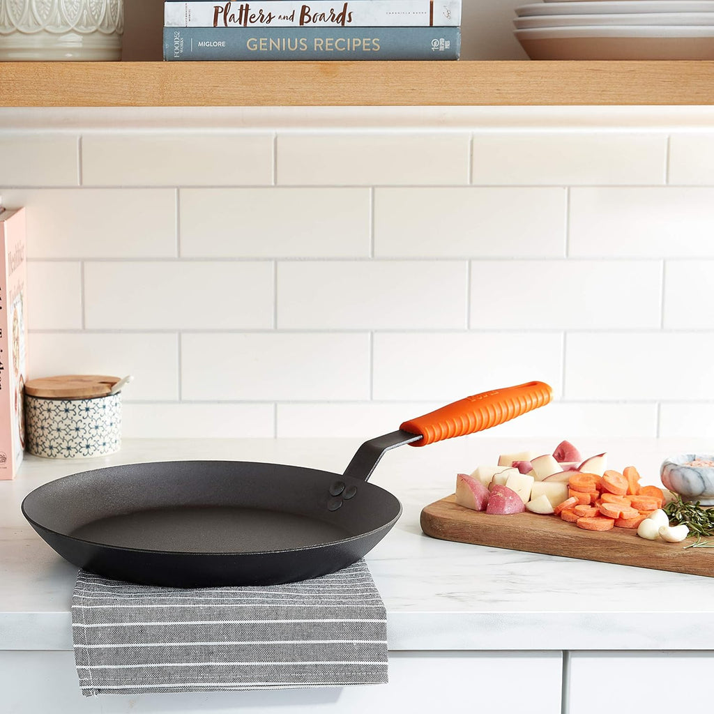 10-Inch Black Carbon Steel Skillet V89208