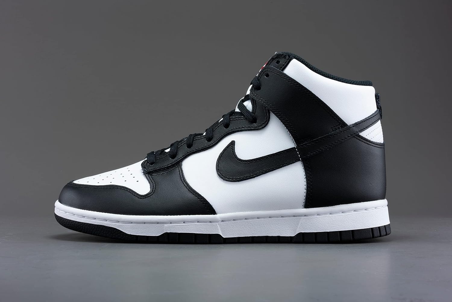 Black/White High Top Shoes S842