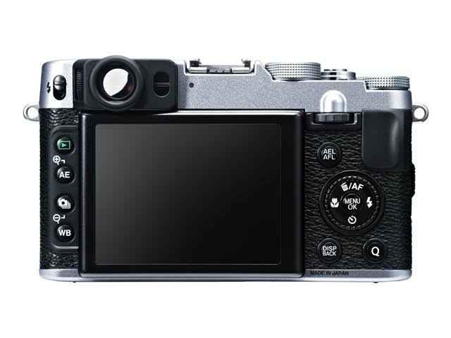 Silver Compact Digital Camera P4098