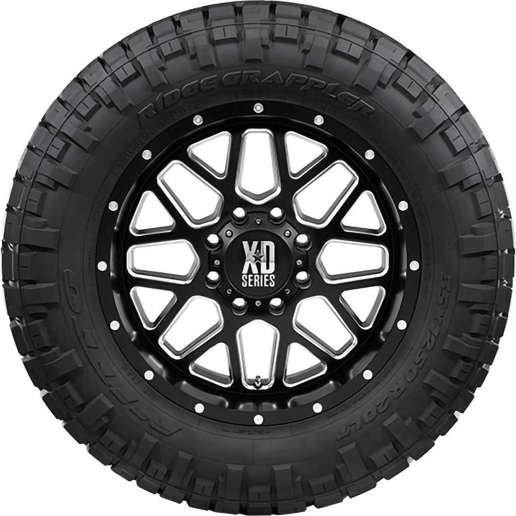 Set of 4 LT37X13.50R18 124Q D Tires V669