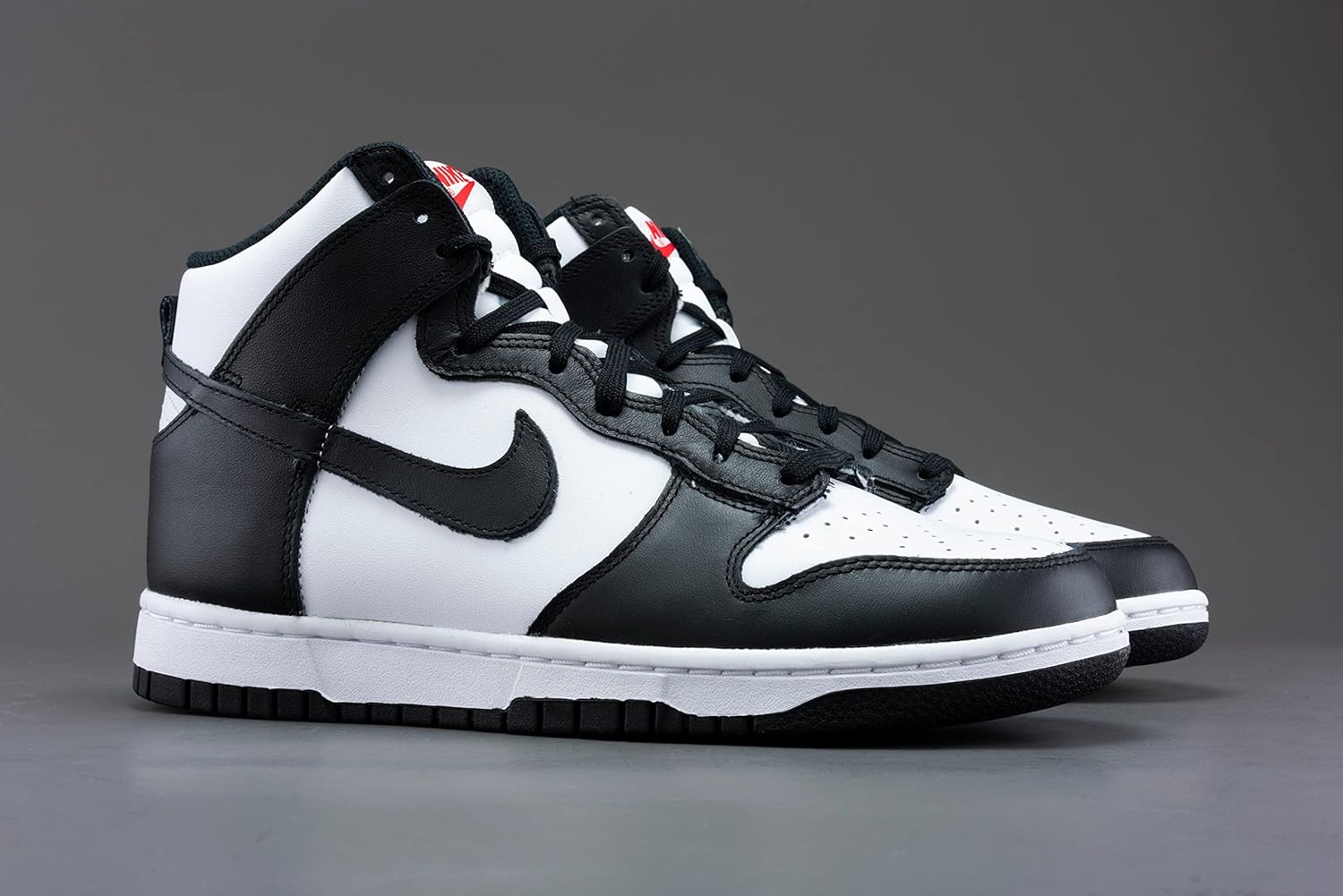 Black/White High Top Shoes S842