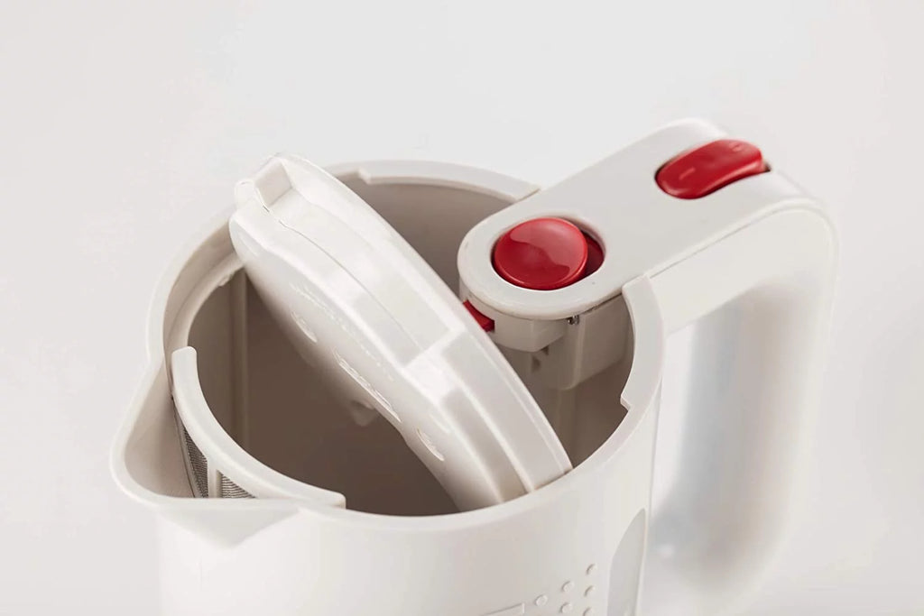 White 17 Ounce Electric Water Kettle E141