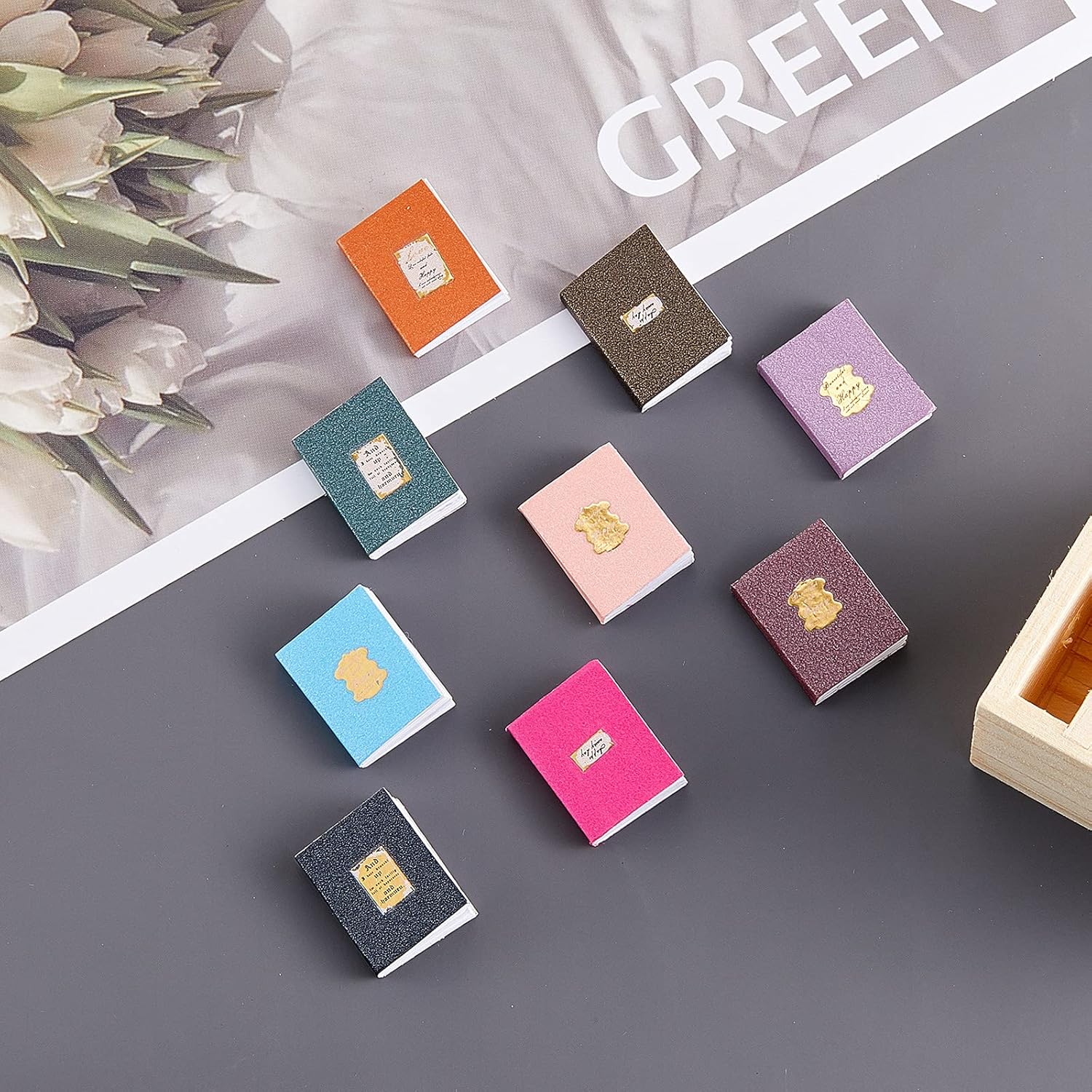 13 Pieces 1:12 Scale Miniature Dollhouse Books with Wooden Rack Bookshelf N173891